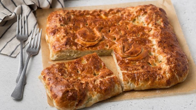 Открытый пирог с начинкой