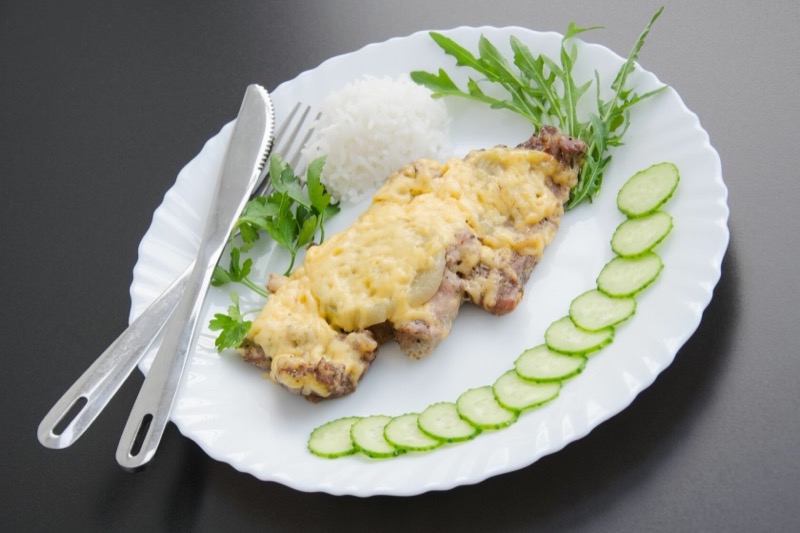 Мясо по-французски