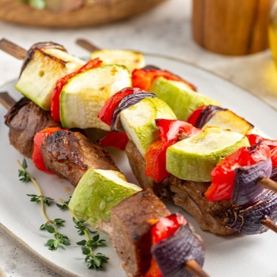 Шашлычки из свинины с овощами