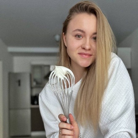 Оксана Бесшейнова — преподаватель школы ЩиБорщи